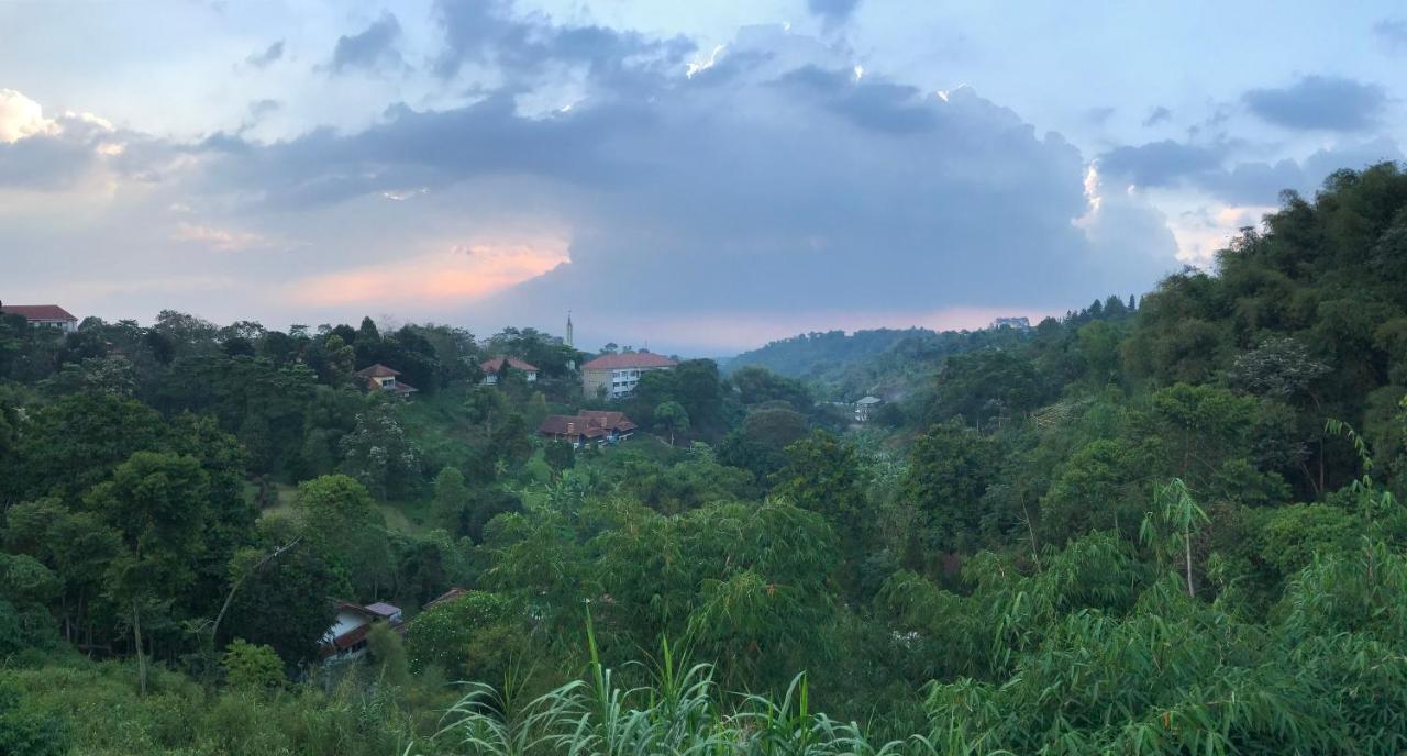 Villa Kay Mountain Bogor Zewnętrze zdjęcie
